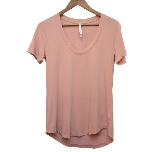 Babaton Pink V-Neck Tee S — Soft Lightweight Everyday Essential Aritzia - Picture 1 of 6